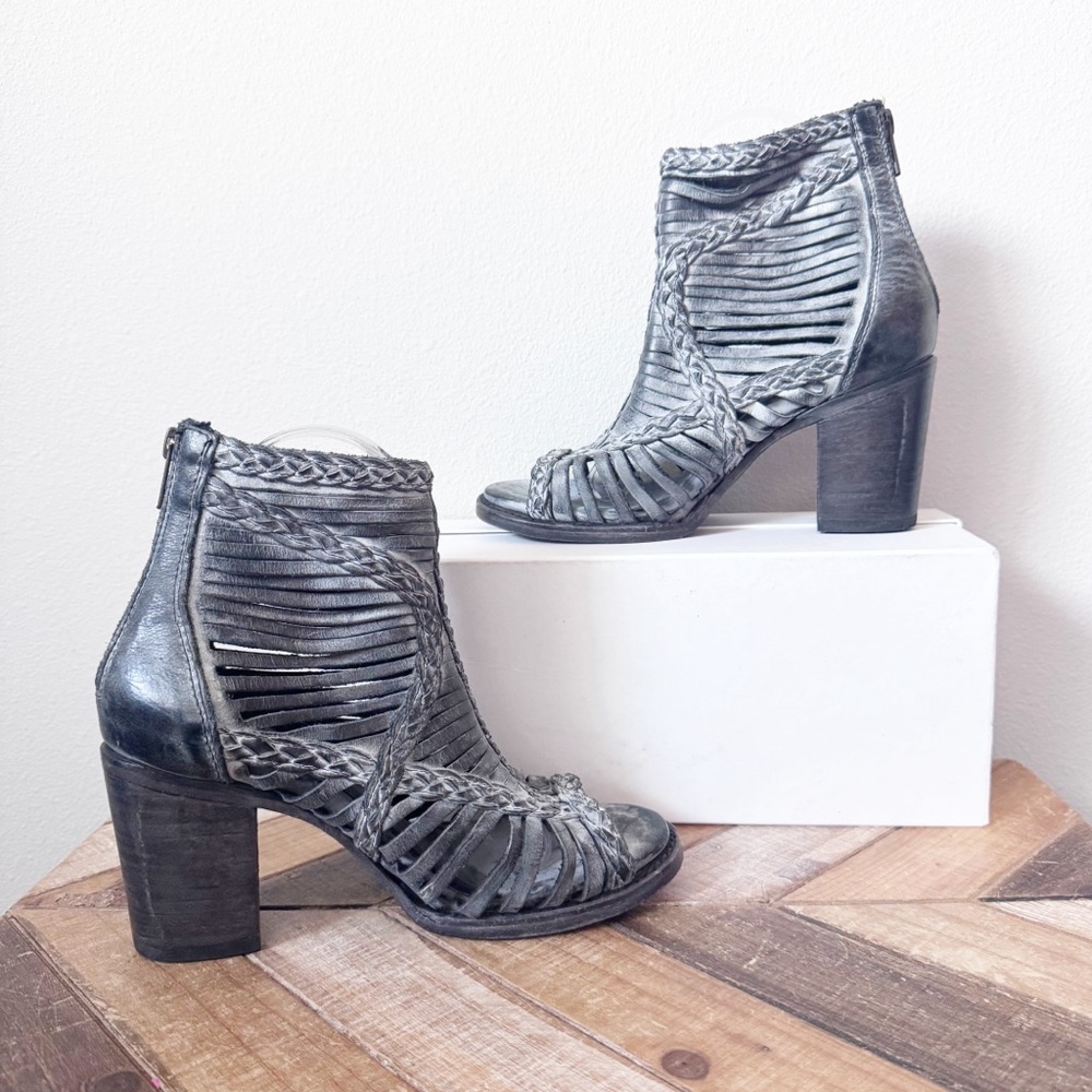 Freebird Bela Braided Gray Women's Ankle Boots - Picture 2 of 14